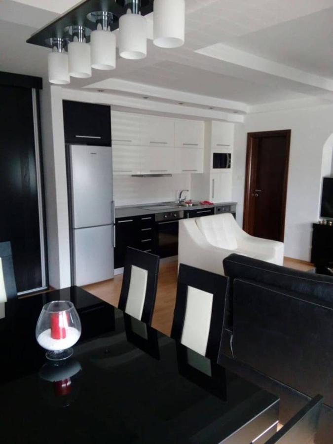 Brand New Apt In City Center Bitola Extérieur photo